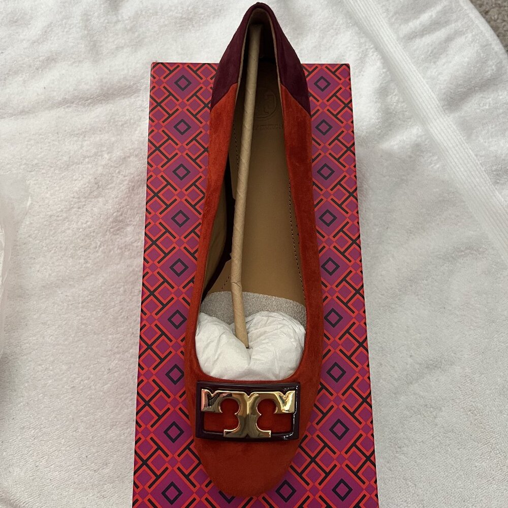 Tory Burch Gigi 20MM Round Toe Flat - Bright Lava/Malbec - Size 9